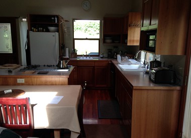 Inviting Cottage Rental with Private Deck near Bellingham, Washington - Lummi Island, Washington - glamping.directory
