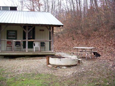Rustic Cabin Perfect for Small Groups with Picnic Space in Indiana - Nashville, Indiana - glamping.directory