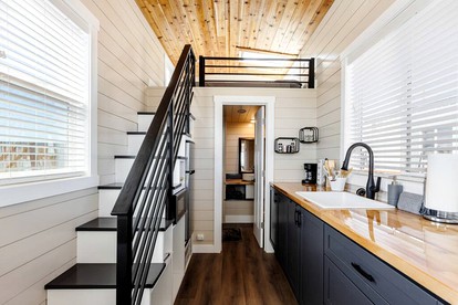 Scenic Retreat: Tiny House with Hot Tub in the Countryside Near Zion National Park, Utah - Apple Valley, Utah - glamping.directory