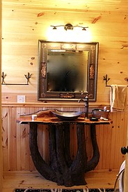 Elegantly Rustic Cabin on Secluded Island near Lake Placid on Saranac Lake, New York - Saranac Lake, New York - glamping.directory