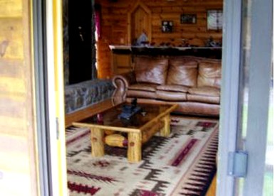 Secluded Cottage Getaway on an Authentic Horse Farm near Hillsville, Virginia - Hillsville, Virginia - glamping.directory