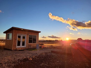 Idyllic Tiny Cabin Lovely for a Romantic Escape in Arizona - glamping.directory