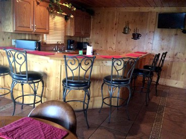 Spacious Cabin in Sevierville, for Relaxing Tennessee Getaways with the Family - Sevierville, Tennessee - glamping.directory