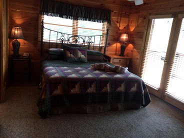 Spacious Cabin in Sevierville, for Relaxing Tennessee Getaways with the Family - Sevierville, Tennessee - glamping.directory