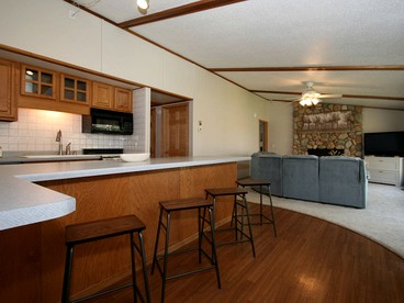 Gorgeous Waterfront Cabin by the Mississippi River near Grand Rapids, Minnesota - Cohasset, Minnesota - glamping.directory