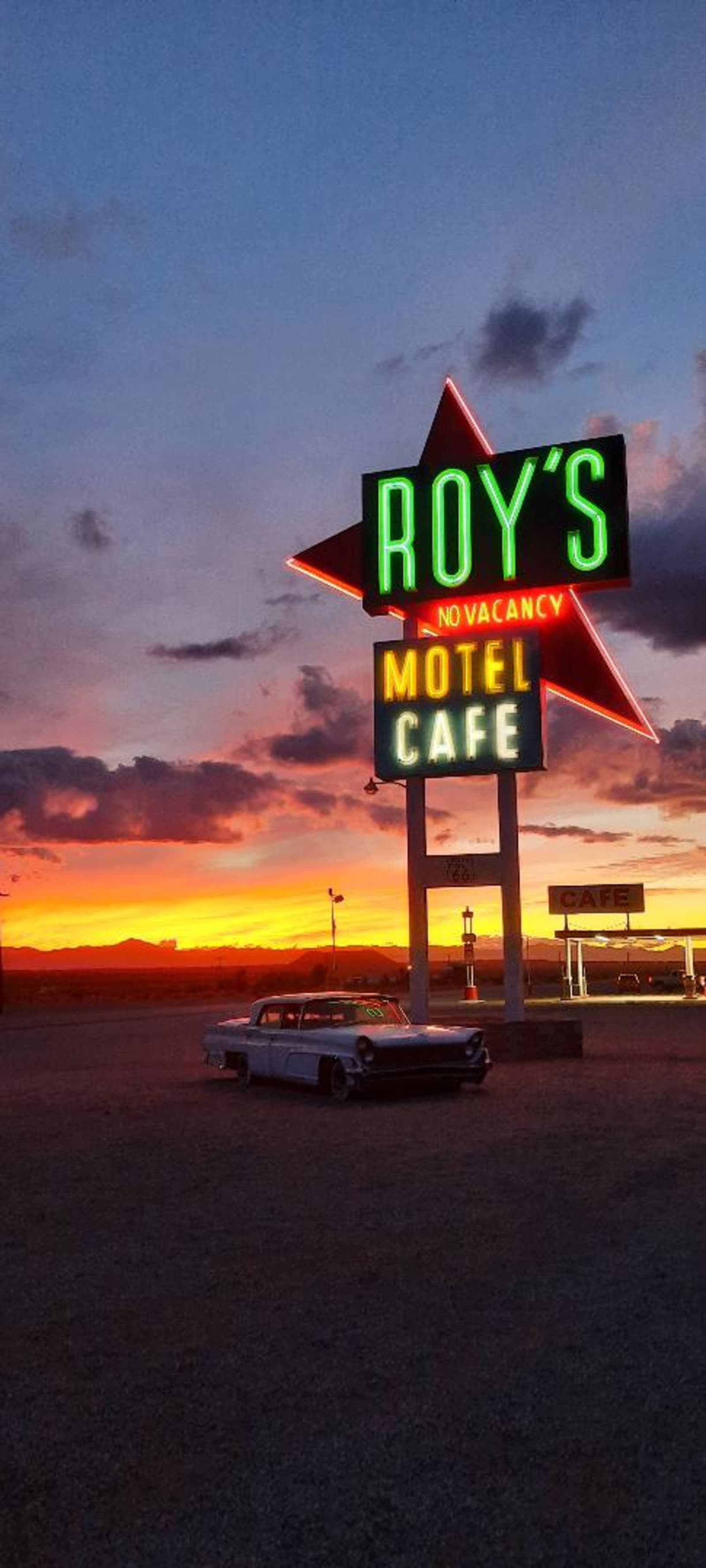 Roy's Motel & Cafe - glamping.directory