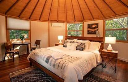 Stunning Yurt Rental in Texas Ideal for a Romantic Getaway near Austin - Bastrop , Texas - glamping.directory