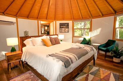 Stunning Yurt Rental in Texas Ideal for a Romantic Getaway near Austin - Bastrop , Texas - glamping.directory