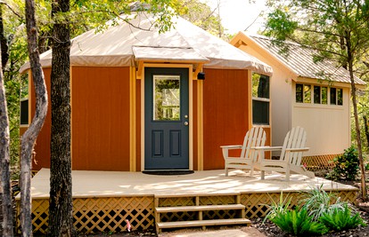 Stunning Yurt Rental in Texas Ideal for a Romantic Getaway near Austin - Bastrop , Texas - glamping.directory