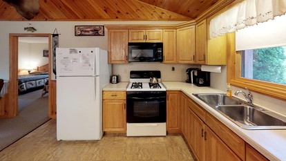 Secluded Bungalow Rental Ideal for a Getaway in Pennsylvania - Gaines, Pennsylvania - glamping.directory