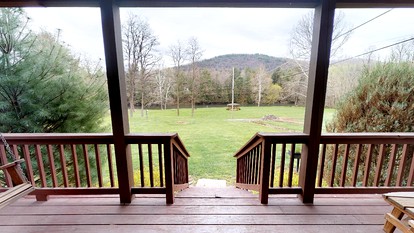 Secluded Bungalow Rental Ideal for a Getaway in Pennsylvania - Gaines, Pennsylvania - glamping.directory