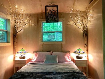 Glamping Tree House on an Impressive Property in Norwich, Connecticut - Bozrah, Connecticut - glamping.directory
