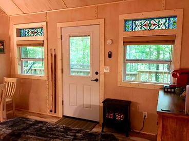 Glamping Tree House on an Impressive Property in Norwich, Connecticut - Bozrah, Connecticut - glamping.directory
