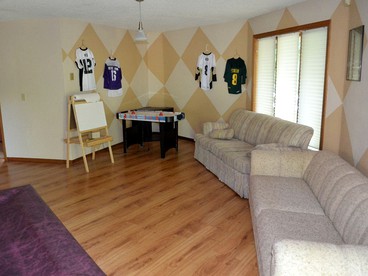 Charming Waterfront Cottage Rental on Cedar Lake near Annandale, Minnesota - Annandale, Minnesota - glamping.directory