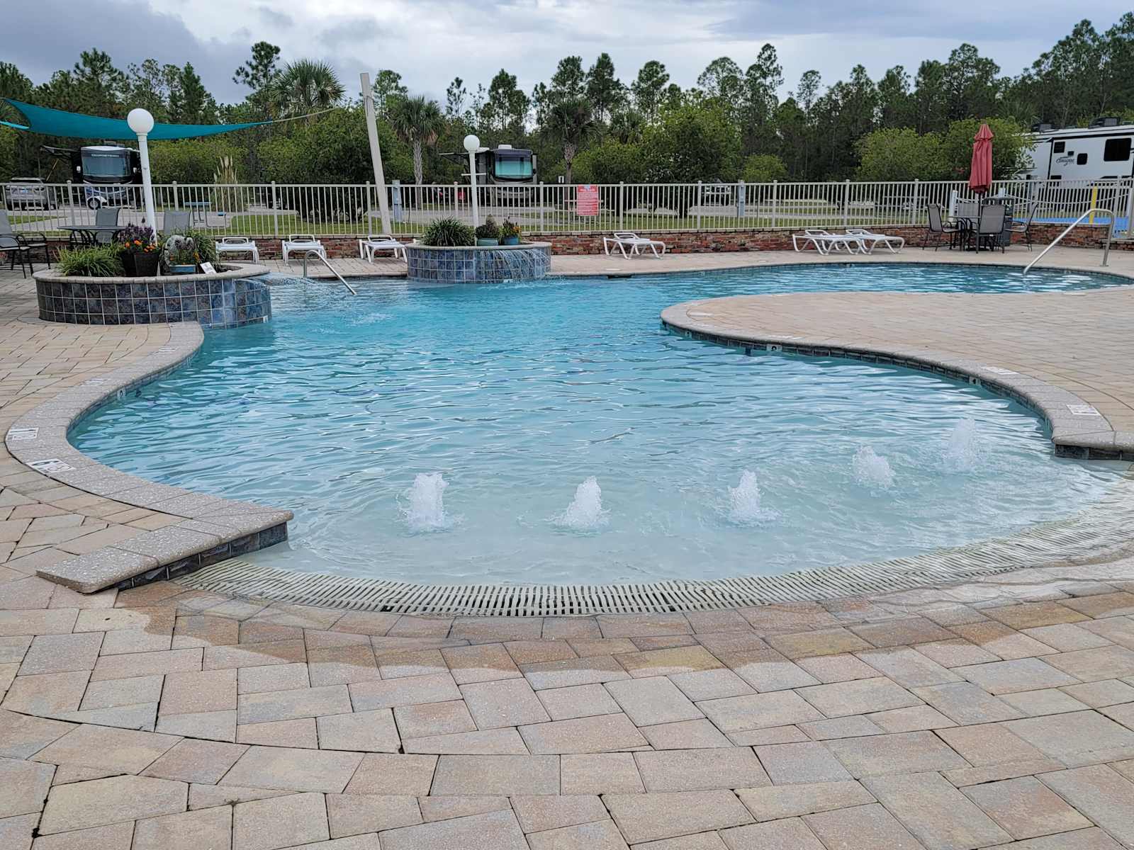 Sugar Sands RV Resort - Gulf Shores, Alabama - glamping.directory
