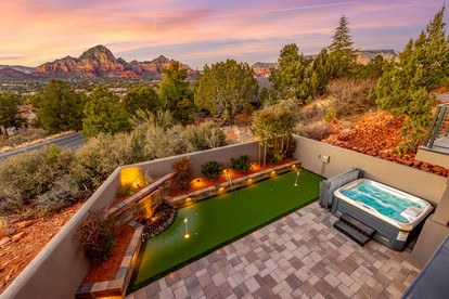 Stunning, Luxury Vacation Rental with Hot Tub and Mountain Views in Sedona, Arizona - Sedona, Arizona - glamping.directory