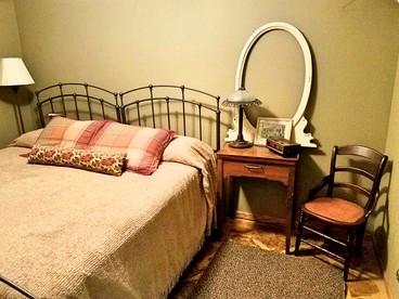 Comfortable Room Rental for a Vacation in Poweshiek County, Iowa - Montezuma, Iowa - glamping.directory
