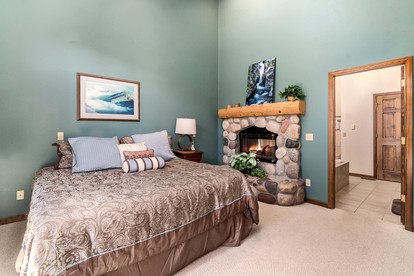 Fantastic Cabin with Stunning Views in Estes Park, Colorado - Estes Park, Colorado - glamping.directory