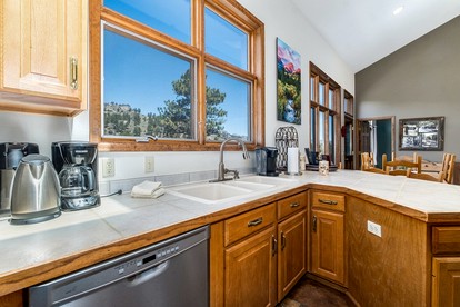 Fantastic Cabin with Stunning Views in Estes Park, Colorado - Estes Park, Colorado - glamping.directory