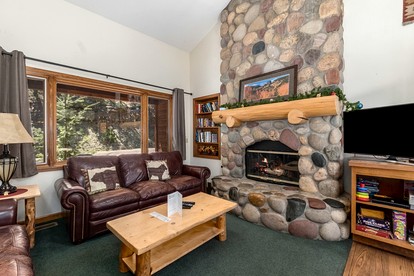 Fantastic Cabin with Stunning Views in Estes Park, Colorado - Estes Park, Colorado - glamping.directory