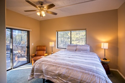 Incredible Log Cabin with Gorgeous Sights in Pinetop, Arizona - Pinetop, Arizona - glamping.directory