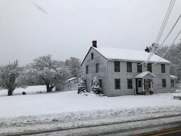 Unique Farmhouse Accommodation for an Unforgettable Getaway near Woodstock, New York - Saugerties, New York - glamping.directory