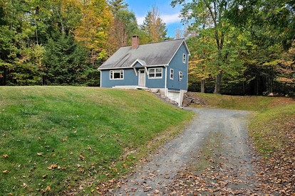 Spacious Mountain Cabin with Hot Tub & Fire Pit near White Mountains, New Hampshire - glamping.directory