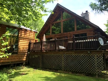 Secluded Cabin Rental near Letchworth State Park in Buffalo, Arcade, New York - glamping.directory