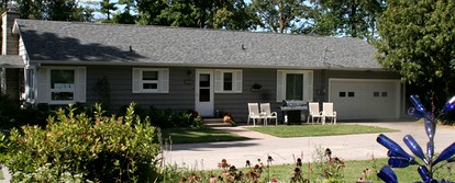 Beautiful Lake Cottage Along the Shores of Sturgeon Bay in Wisconsin - glamping.directory