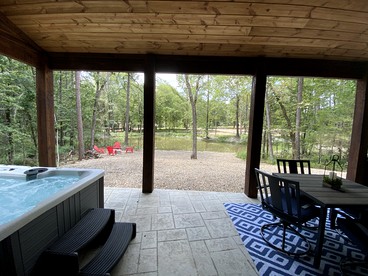 Luxury Glamping in Oklahoma near Mountain Fork Lake, Ideal for Family Vacations - Broken Bow, Oklahoma - glamping.directory