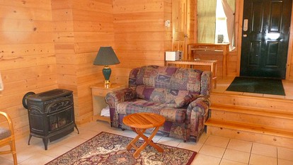 Waterfront Cabin Rental with a Full Kitchen on Orcas Island in Washington - Eastsound, Washington - glamping.directory