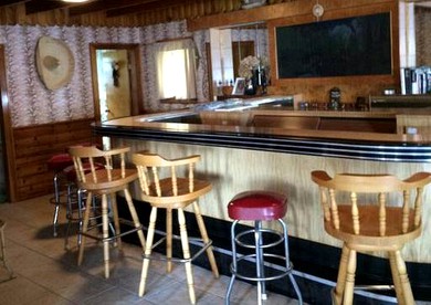 Spacious Cottage Rental with a Fire Pit and Fabulous Views in Summit Lake, Wisconsin - Summit Lake, Wisconsin - glamping.directory