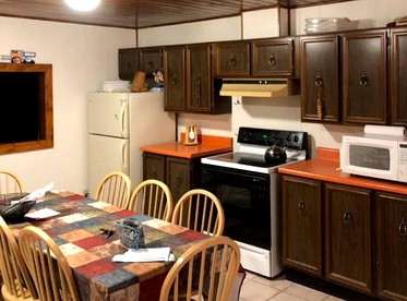 Spacious Cottage Rental with a Fire Pit and Fabulous Views in Summit Lake, Wisconsin - Summit Lake, Wisconsin - glamping.directory