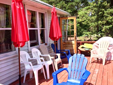 Spacious Cottage Rental with a Fire Pit and Fabulous Views in Summit Lake, Wisconsin - Summit Lake, Wisconsin - glamping.directory