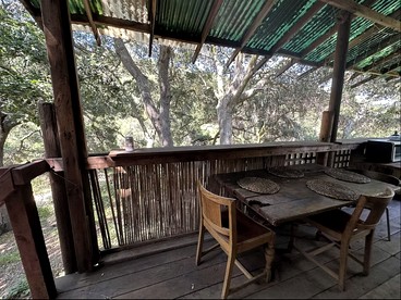 Charming Cabin Ideal for Hikers and Nature Lovers in Topanga, California - Topanga, California - glamping.directory