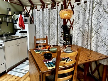 Incredible Equipped Yurt Amazing for a Glamping Experience in East Meredith, New York - East Meredith, New York - glamping.directory