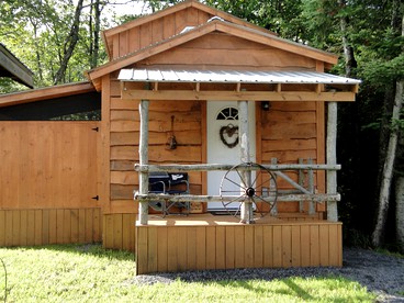 Romantic Cabin Rental Overlooking Otter Creek in the Adirondacks of Upstate New York - glamping.directory