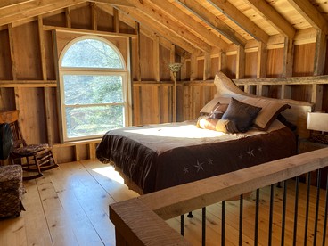 Romantic Cabin Rental Overlooking Otter Creek in the Adirondacks of Upstate New York - Brantingham, New York - glamping.directory