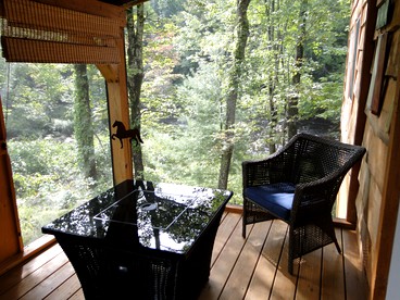 Romantic Cabin Rental Overlooking Otter Creek in the Adirondacks of Upstate New York - Brantingham, New York - glamping.directory