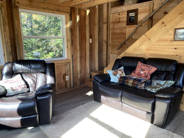 Romantic Cabin Rental Overlooking Otter Creek in the Adirondacks of Upstate New York - Brantingham, New York - glamping.directory