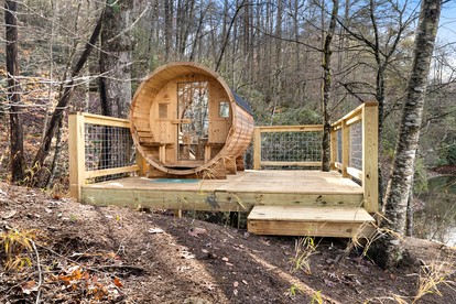 Unique Dome for a Romantic Escape Surrounded by the Peaceful Sounds of Nature in Rosman, North Carolina - Rosman, North Carolina - glamping.directory