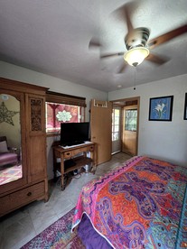 Luxury Cottage Rental with Stunning Gardens in Historical Town of Cortez, Colorado - Cortez, Colorado - glamping.directory