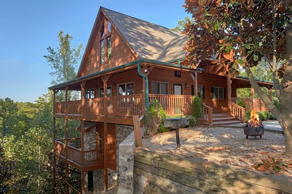 Wonderful Pigeon Forge Cabin Ideal for Family Getaways in Tennessee - glamping.directory