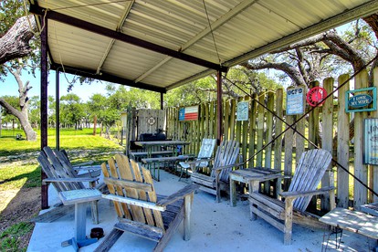 Family Style Fishing Cabin with Porch and Grill Perfect for Group Getaways on the Conn Brown Harbour, Aransas Pass Texas - Aransas Pass, Texas - glamping.directory