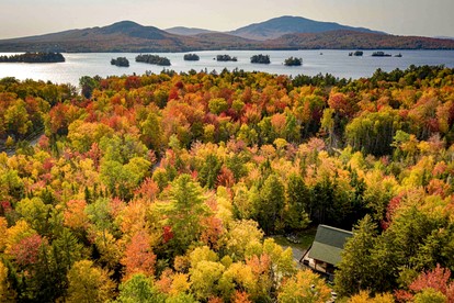 Rustic Spacious Cabin with Cozy Indoor and Outdoor in Maine - Greenville, Maine - glamping.directory