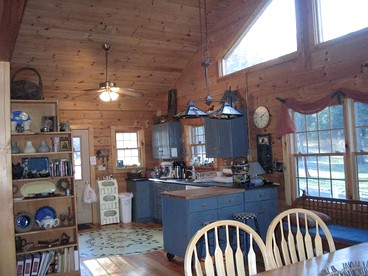 Cozy Log Cabin on the Banks of the Green River in The Berkshires, New York - Hillsdale, New York - glamping.directory