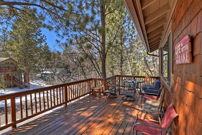 Moonridge Magic: Cabin with Hot Tub for Your Mountain Retreat - San Bernardino, California - glamping.directory