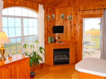 Delightful and Accessible Cabin for a Weekend Getaway near Baltimore, Maryland - Tilghman Island, Maryland - glamping.directory
