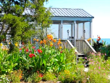 Delightful and Accessible Cabin for a Weekend Getaway near Baltimore, Maryland - Tilghman Island, Maryland - glamping.directory