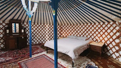 Relaxing Yurt for a Perfect Mountain Getaway Surrounded by Breathtaking Nature in Dunlap, California - Dunlap, California - glamping.directory